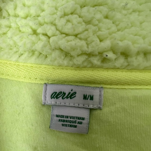 Aerie oversized Sherpa highlighter yellow - Picture 7 of 7